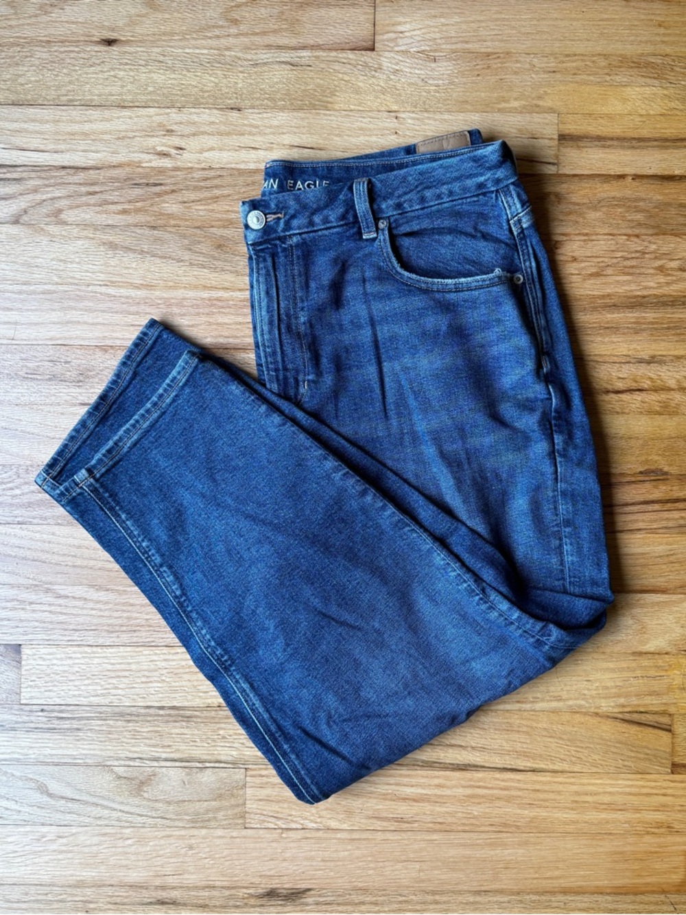 American Eagle Outfitters Women’s Curvy Mom Jean